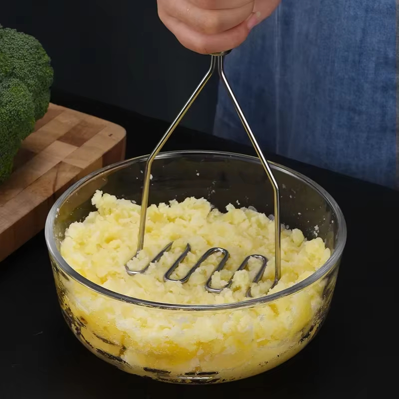 Roestvrijstalen aardappelstamp - Kitchen Gadgets Kids recensie en prijs